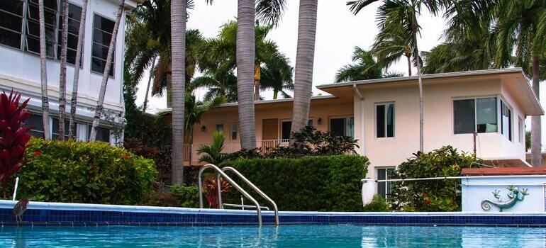 first-time homebuyers should look for in Fort Lauderdale such as pool